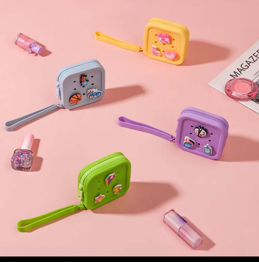Aesthetic gift ideas for her — bags & keyrings UK