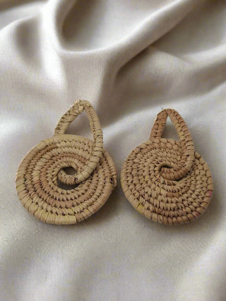 Ashanti Embrace earring