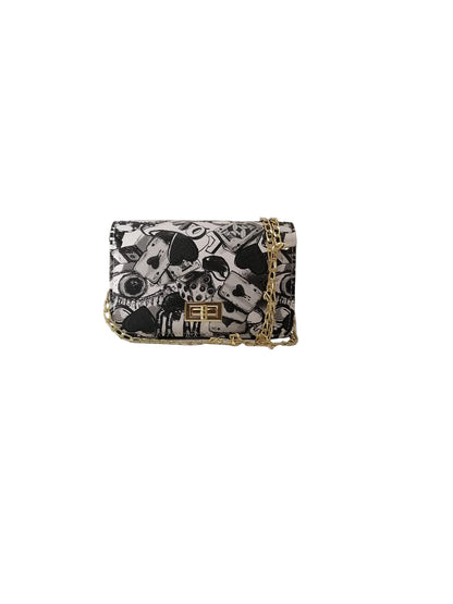 Aisha Bags vibrant fashion handbags in colorful designs with chains, perfect for stylish everyday use.